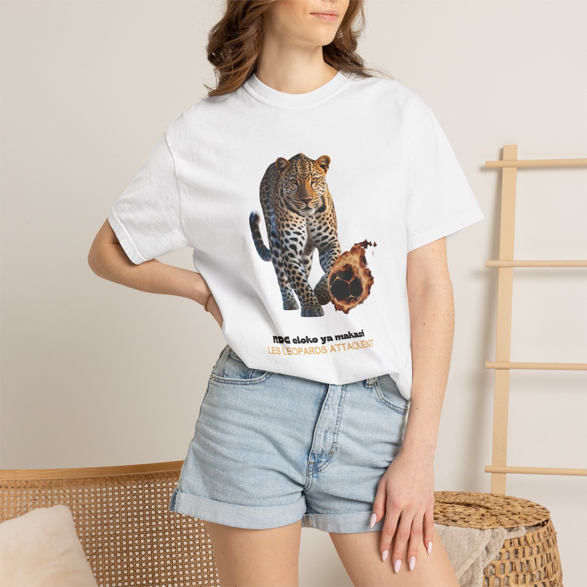 The Leopards Attack Graphic T-Shirt 'Les léopards attaquent' Wildlife Sports Fan Tee