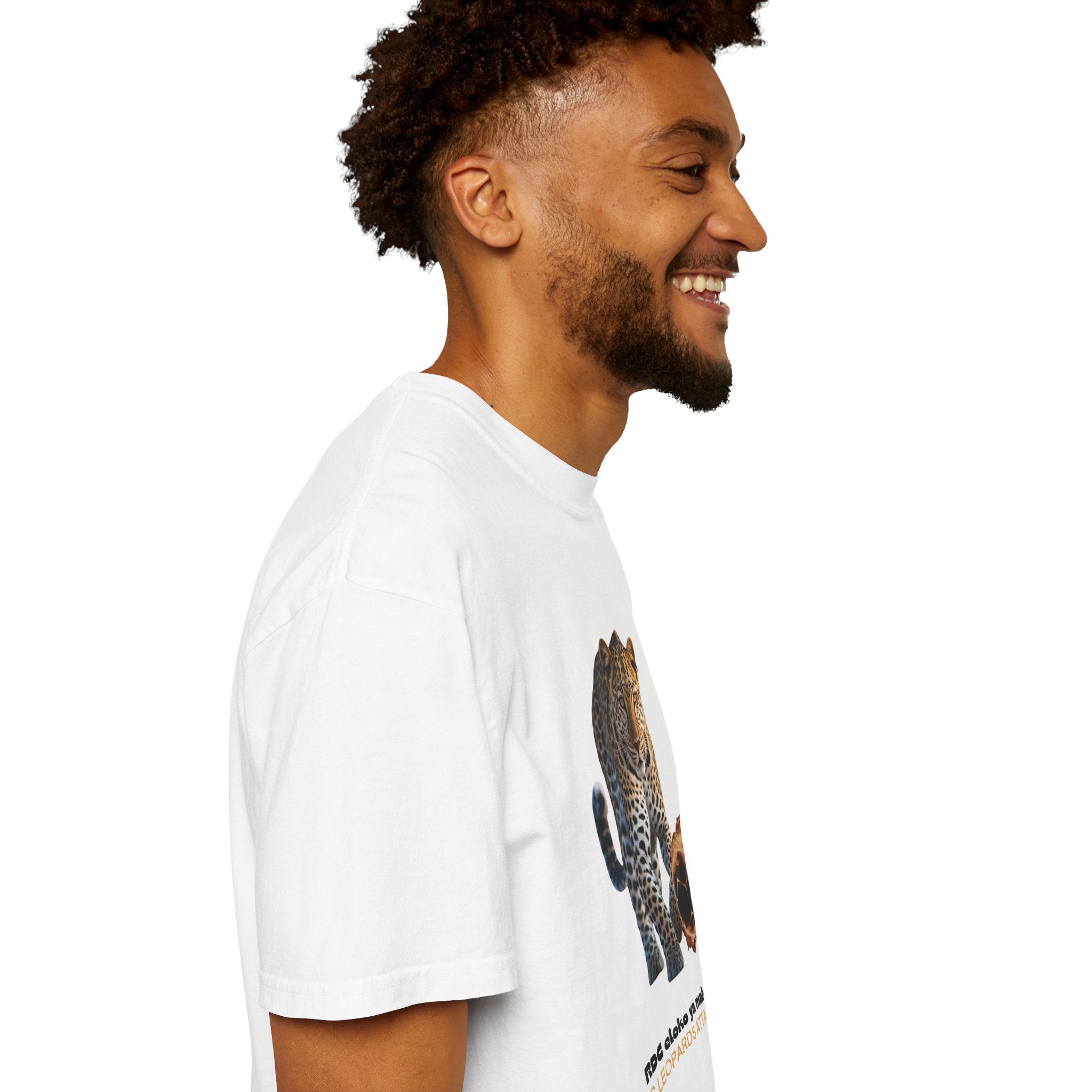 The Leopards Attack Graphic T-Shirt 'Les léopards attaquent' Wildlife Sports Fan Tee