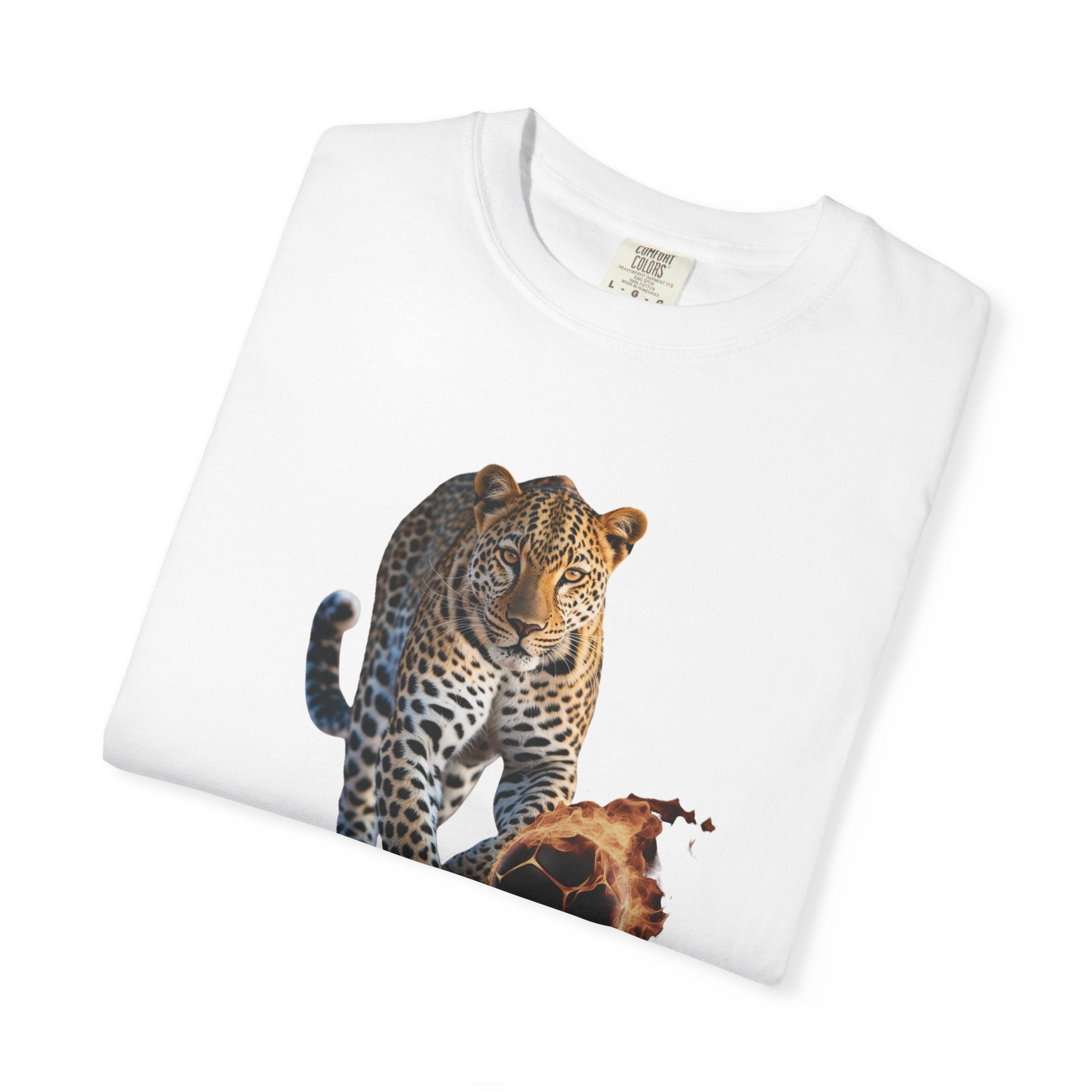 The Leopards Attack Graphic T-Shirt 'Les léopards attaquent' Wildlife Sports Fan Tee