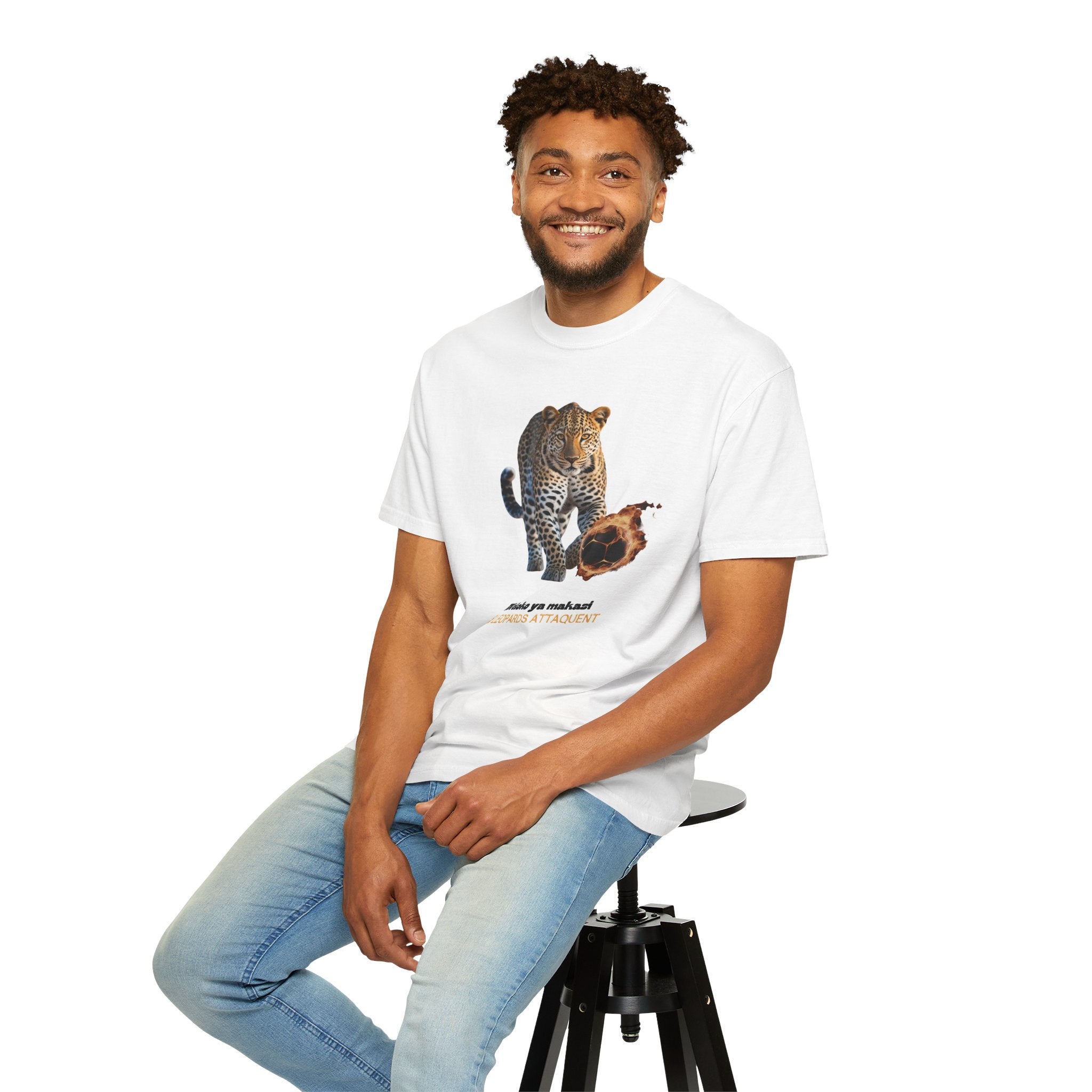 The Leopards Attack Graphic T-Shirt 'Les léopards attaquent' Wildlife Sports Fan Tee